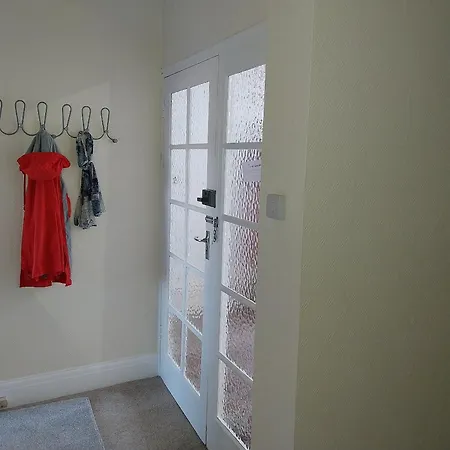 Апартаменты 11 Prince Of Wales Terrace - 2 Bed With Sea Views