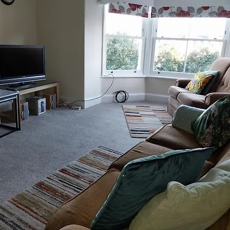 11 Prince Of Wales Terrace - 2 Bed With Sea Views Апартаменты *